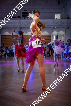 Dancer 18